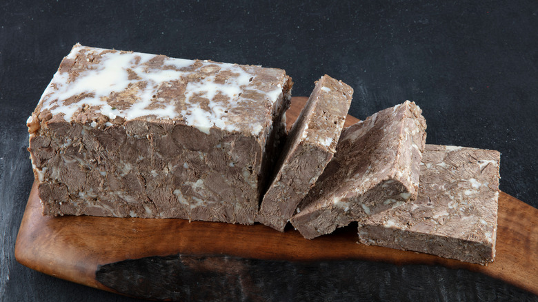 Loaf of traditionally prepared kavurma