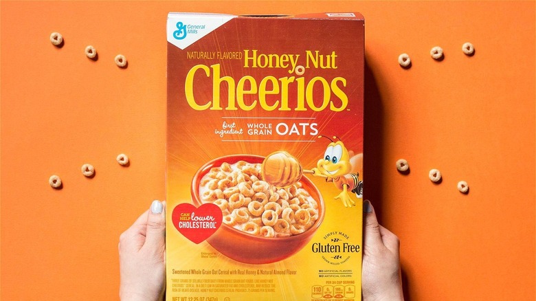 Honey Nut Cheerios cereal box