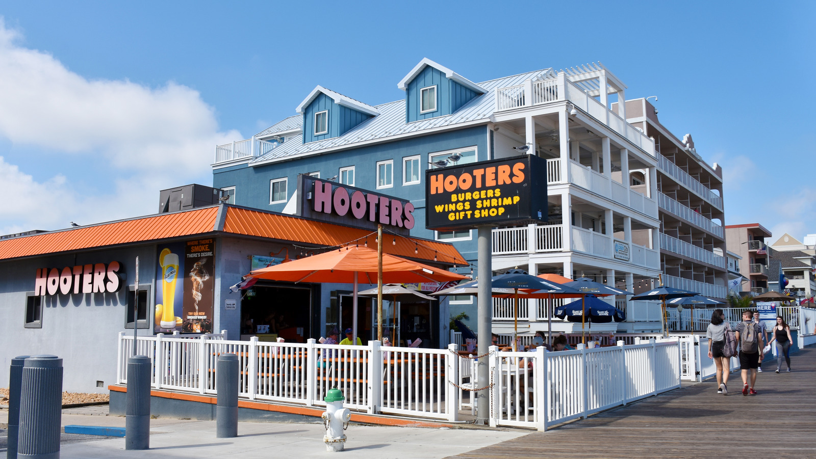 The Hooters' Uniform Tights Policy That Had TikTok Fuming