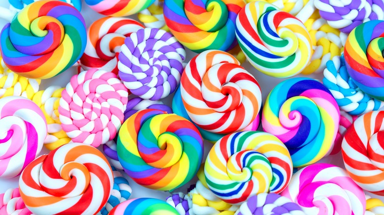 Rolled up candies