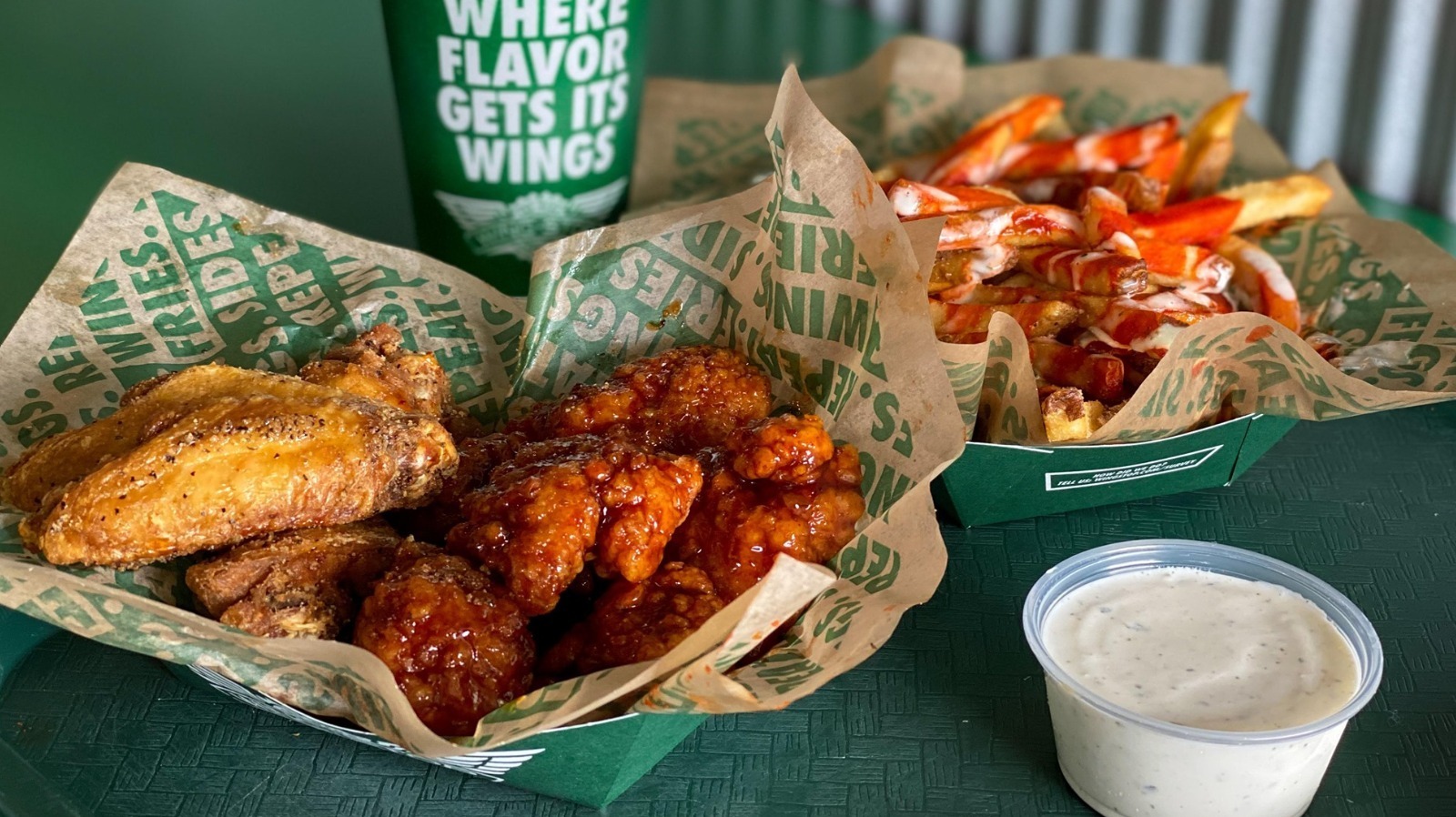 The Huge Way Wingstop Is Dealing With The Supply Chain Shortage