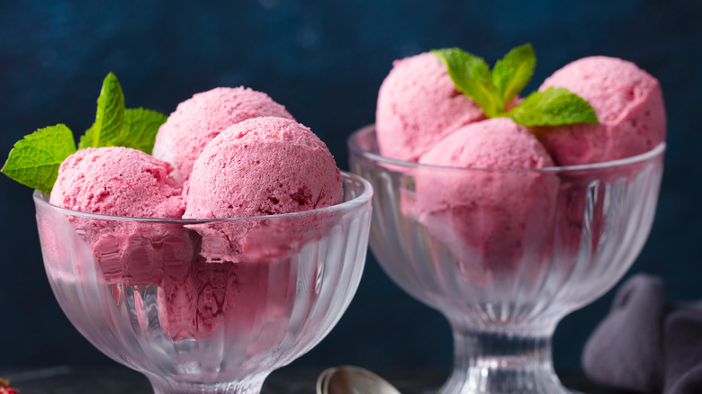 Berry ice cream