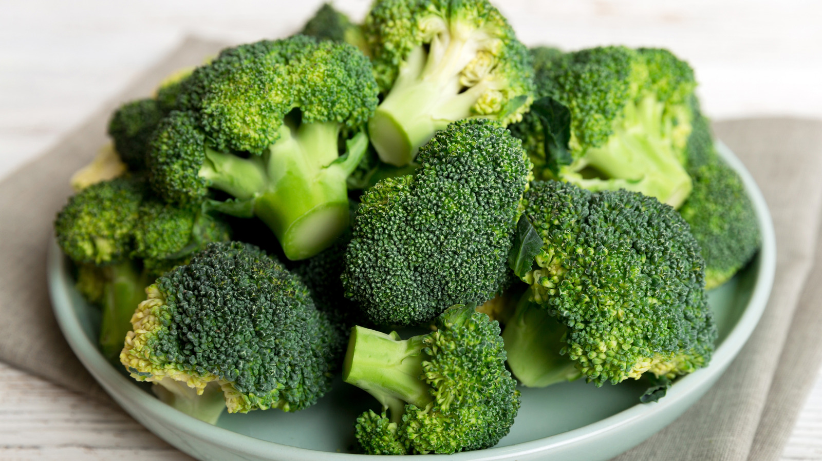 <a href="https://www.mashed.com/1755168/important-step-missing-cooking-broccoli/" target="_blank">The Important Step You Might Be Missing When Cooking Broccoli</a>