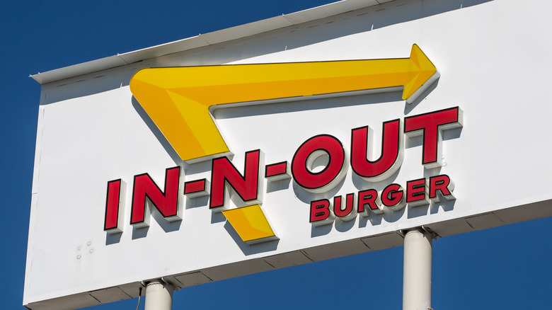 In-N-Out sign