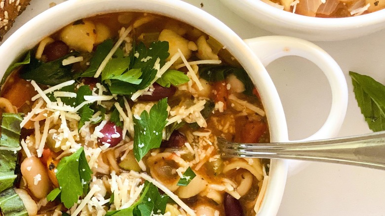 minestrone soup in a bowl