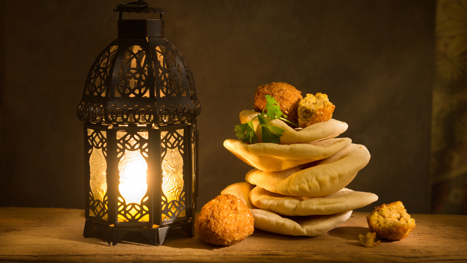 The Japanese Lamps That Are Made Out Of Bread