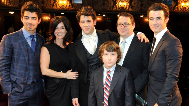 Jonas family posing