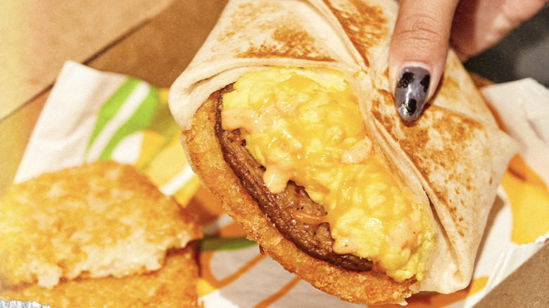 Taco Bell breakfast crunchwrap