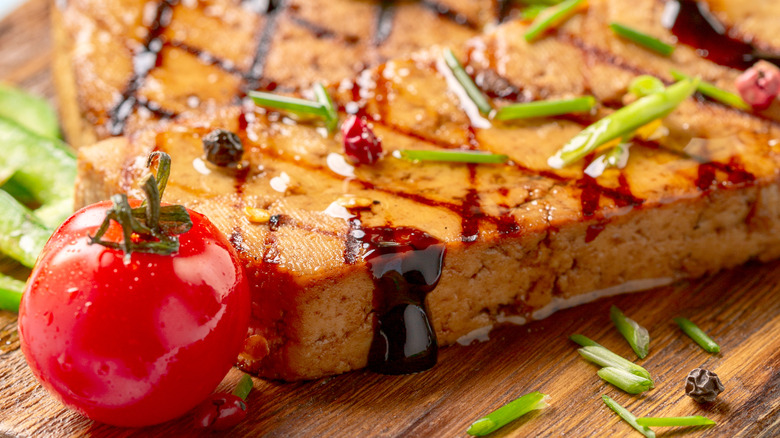 Grilled tofu with cherry tomato