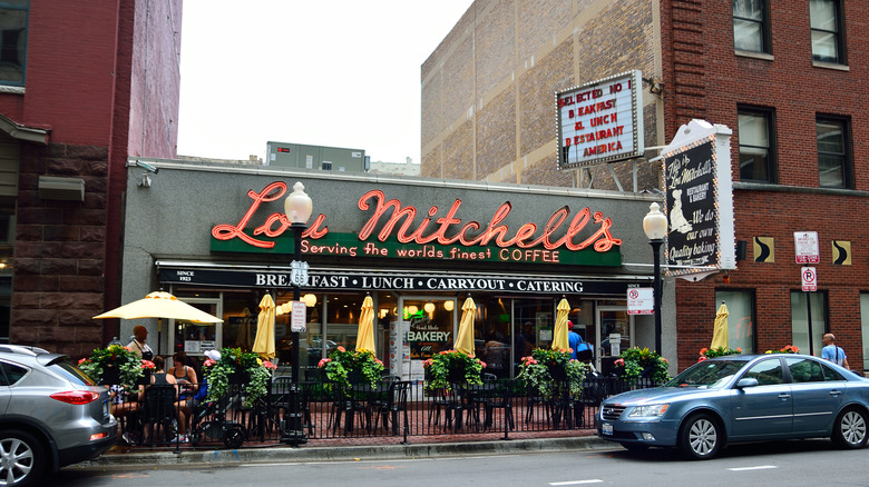 Lou Mitchell's, a classic diner on Route 66