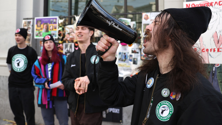 Starbucks strikers