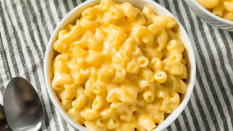 bowl of mac and cheese