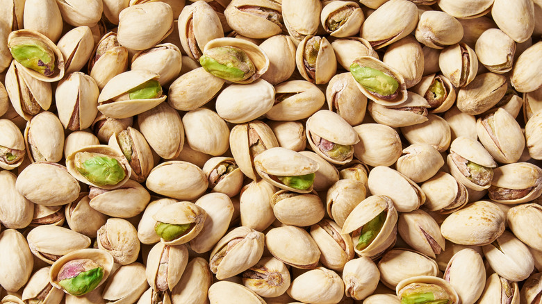 A group of pistachios