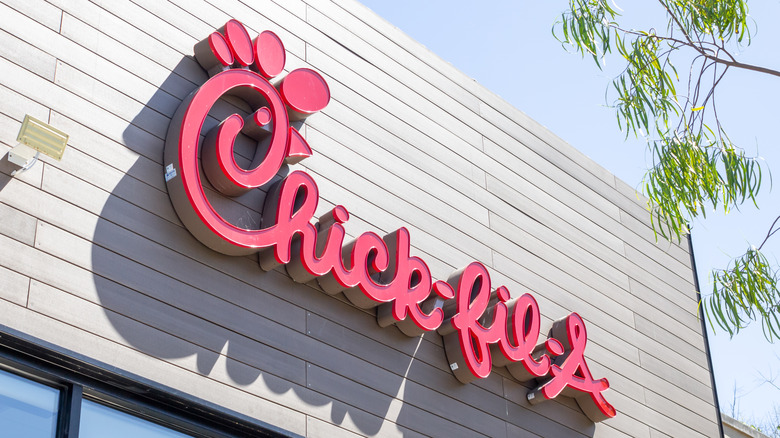 Chick-fil-A sign location exterior
