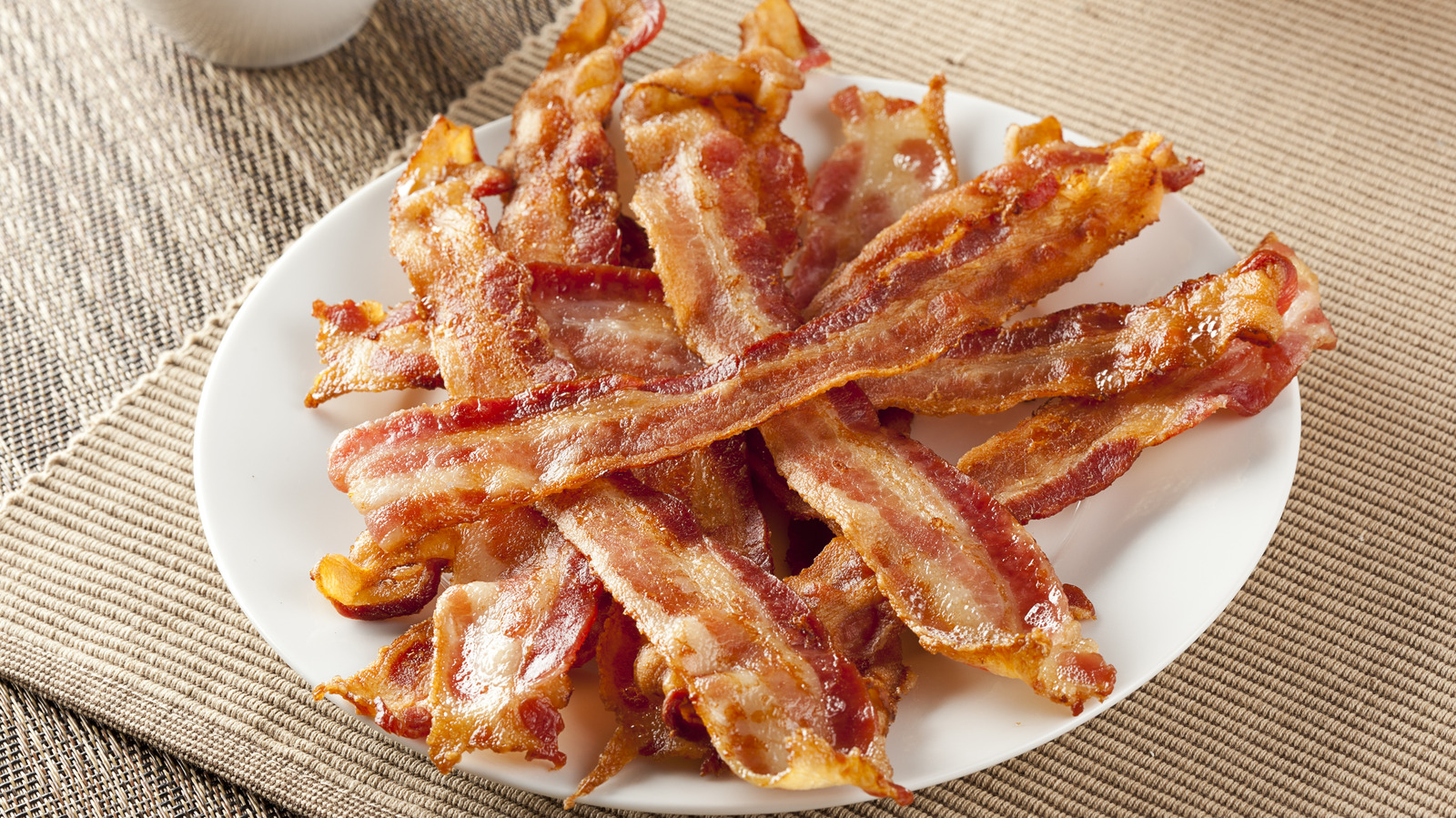 The Mistake You're Making When Preparing Bacon In The Microwave