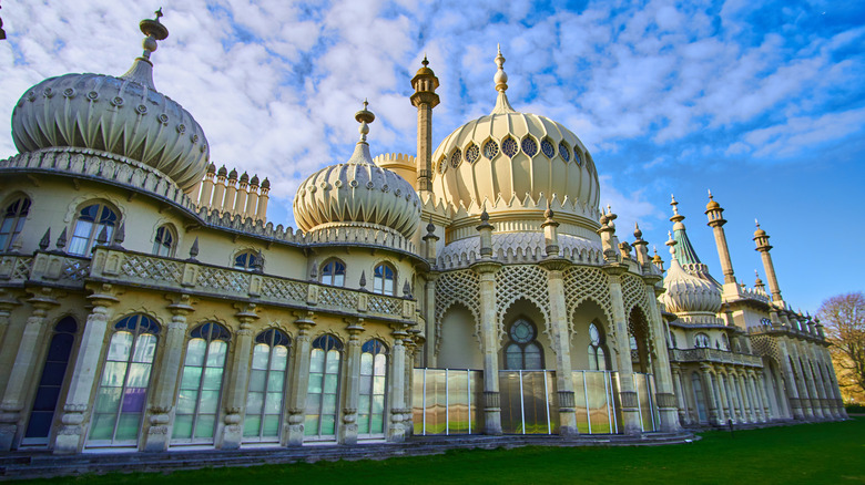 brighton pavilion under blue sky