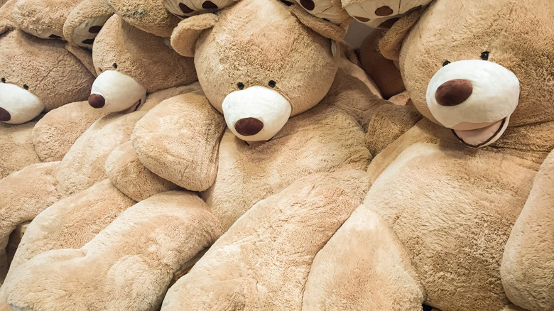 giant teddy bear