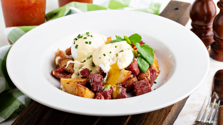 breakfast potatoes and corned beef