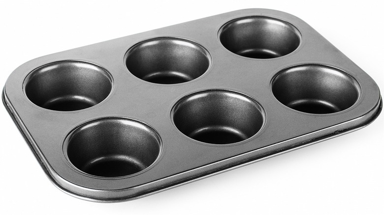 Muffin tin