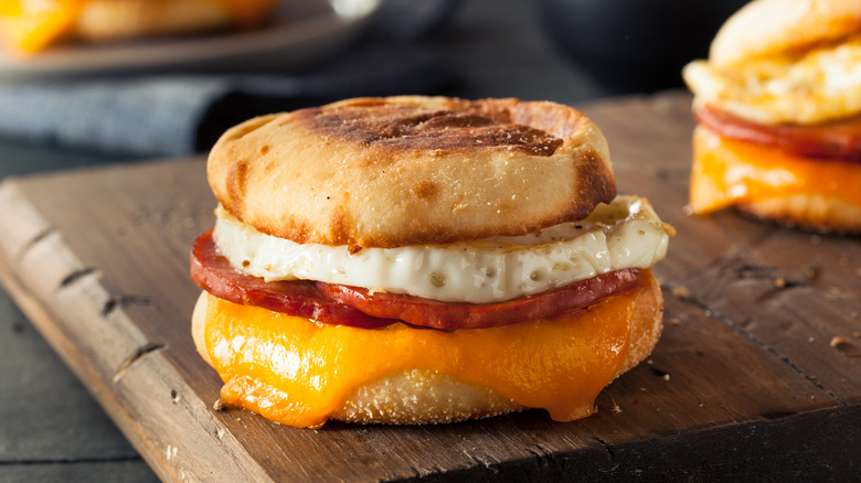 English muffin sandwich