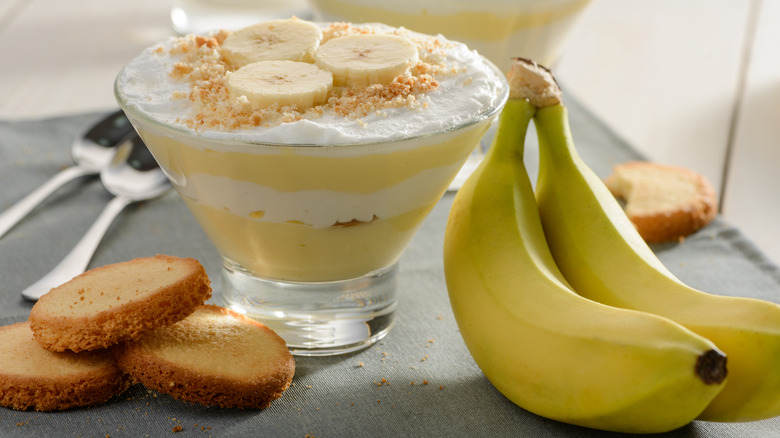 banana pudding next to ingredients 