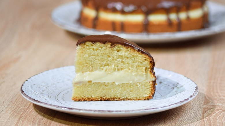 Boston cream pie