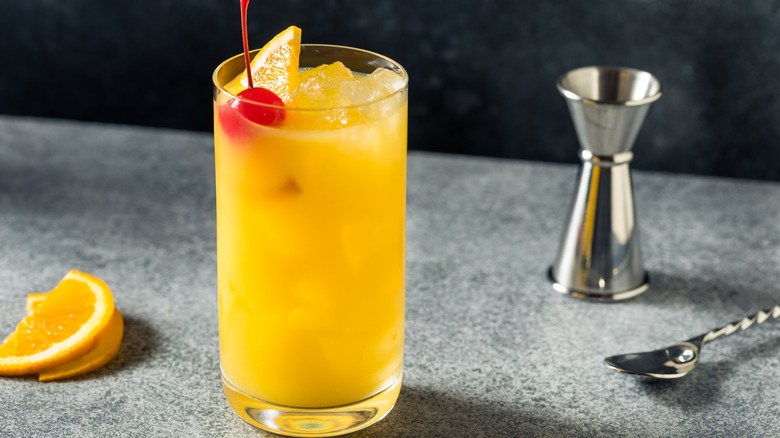 a harvey wallbanger cocktail