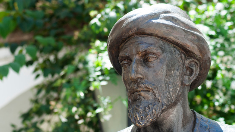 Sculpture of Maimonides