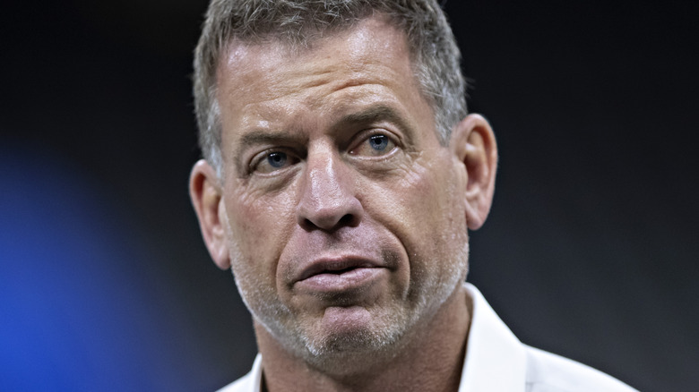 Troy Aikman raising eyebrow