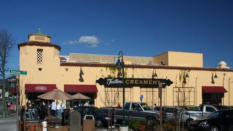 Fentons Creamery in Oakland