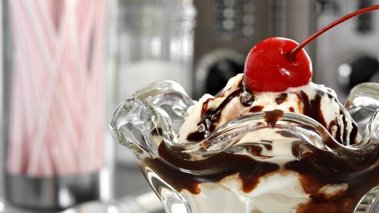 Hot fudge sundae at ice cream parlor