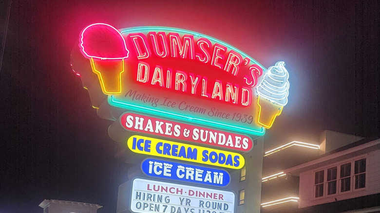 Dumser's store sign