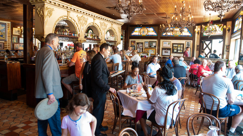 interior of columbia restaurant