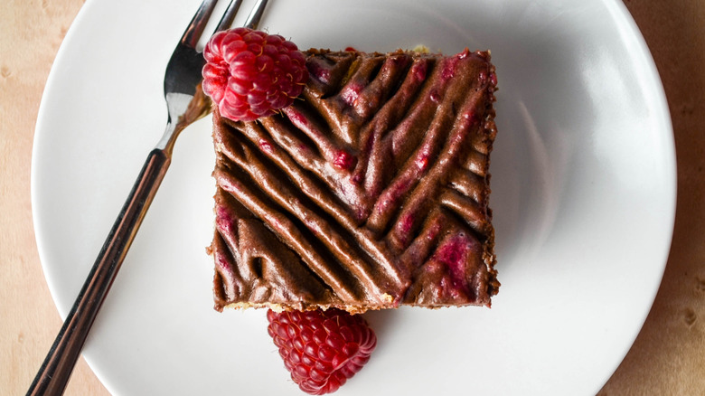 chocolate raspberry icebox cake overhead view