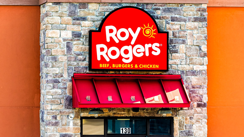 Roy Rogers restaurant exterior