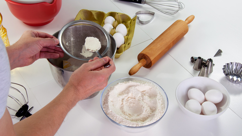 Baking and sifting