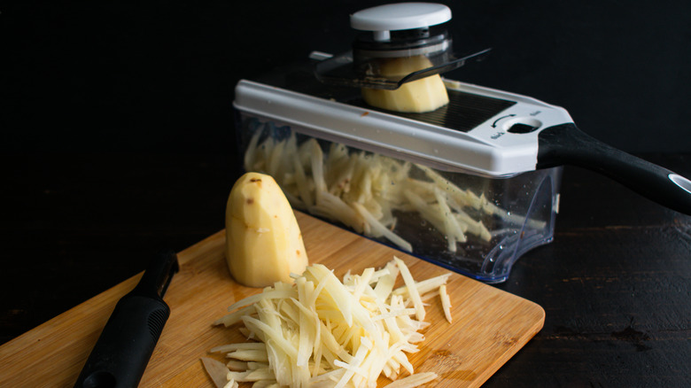 A mandoline with food