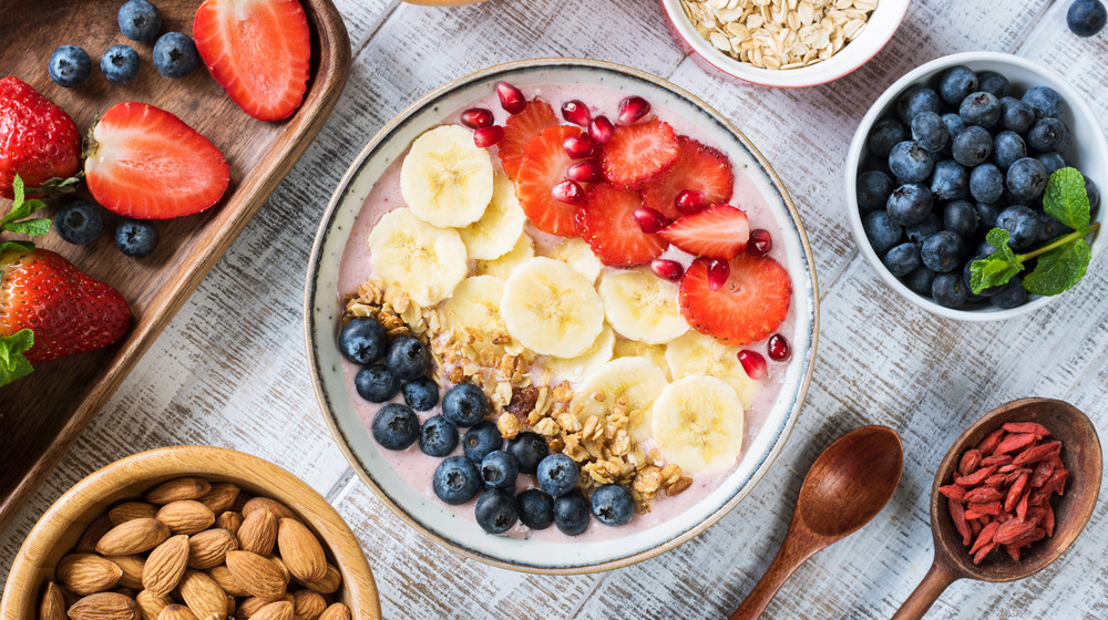 Smoothie bowl with strawberries