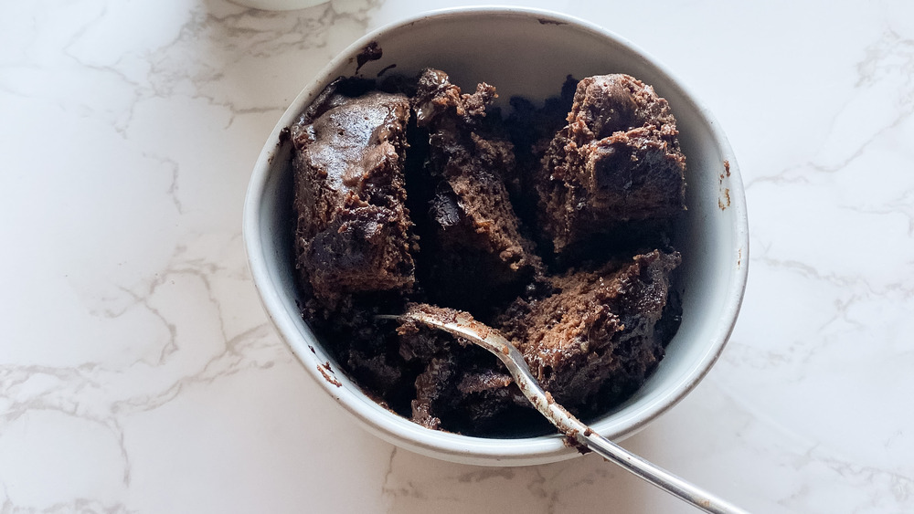 mug brownie cooked