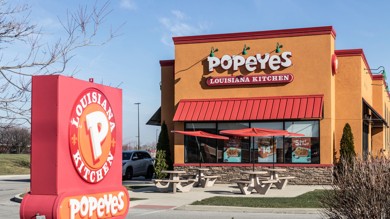 Popeyes restaurant 