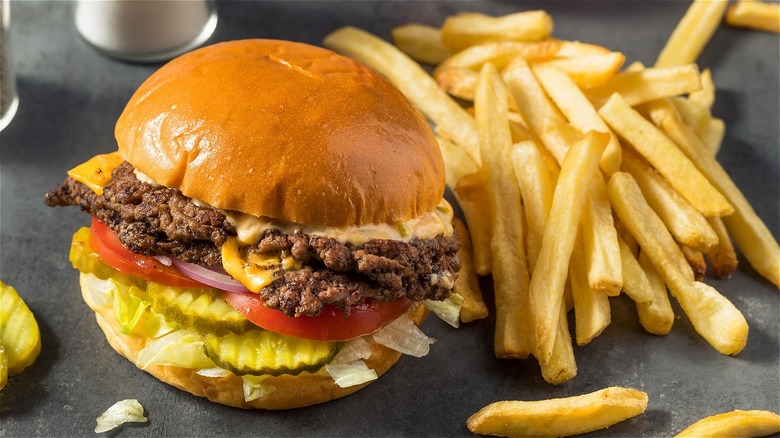 The Original Smash Burger Wasn't Invented By The Similar-Named Chain