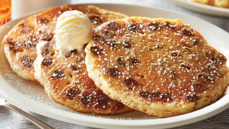 cracker barrel chocolate chip pancakes