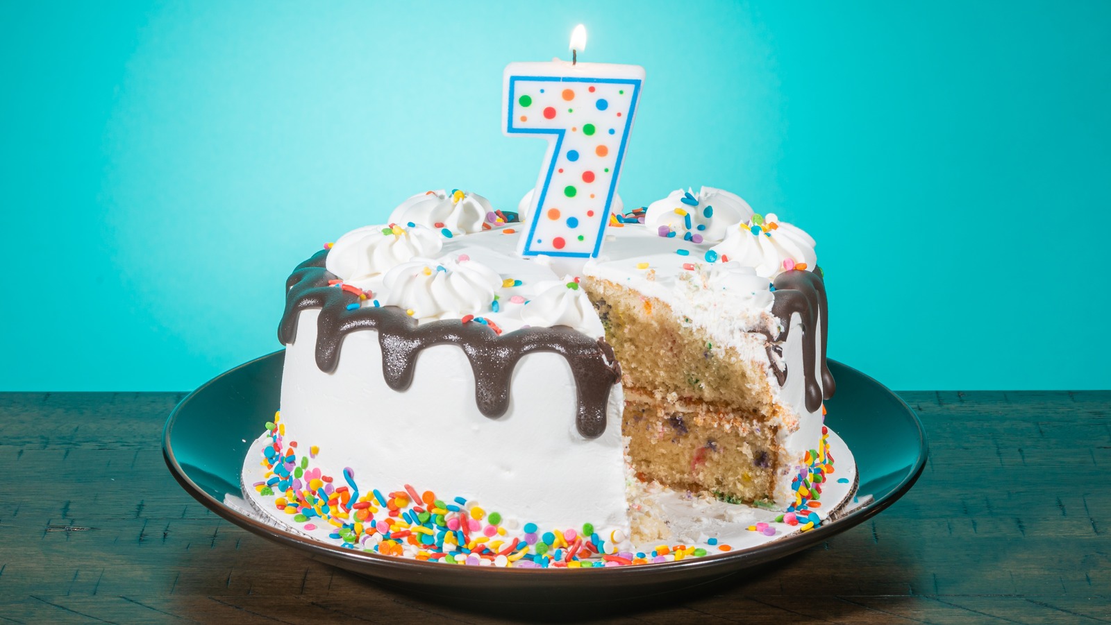 The Parchment Paper Hack You Need To Use With Leftover Cake