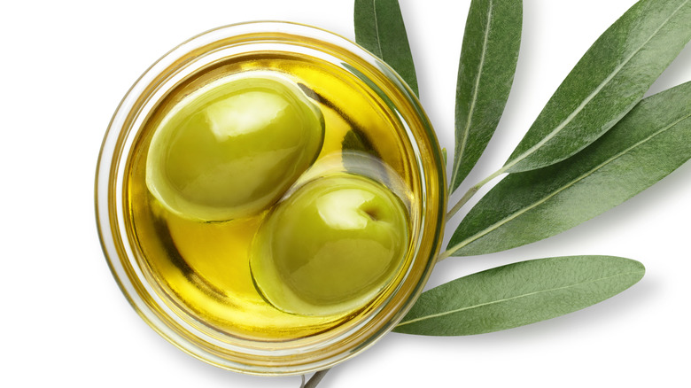 Olives in olive oil