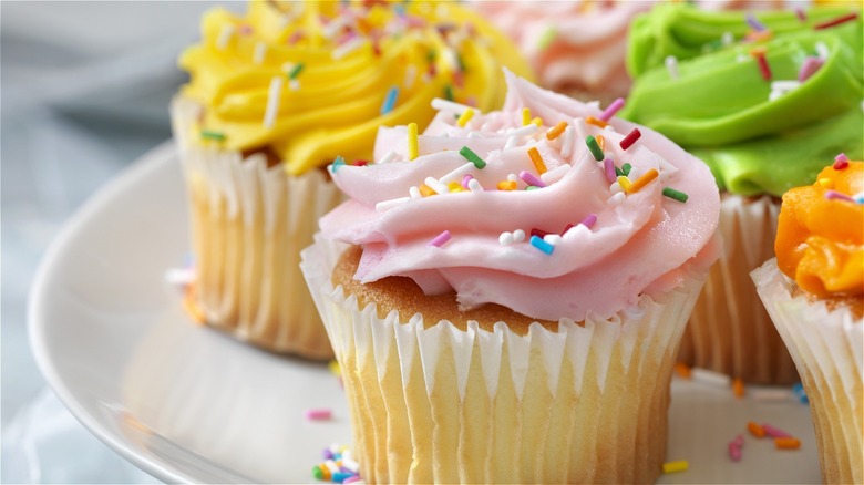 Cupcakes With Icing Swirl