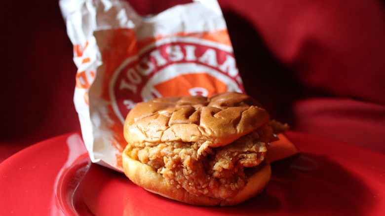 Popeyes chicken sandwich