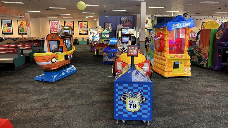 interior of Chuck E. Cheese restaurant