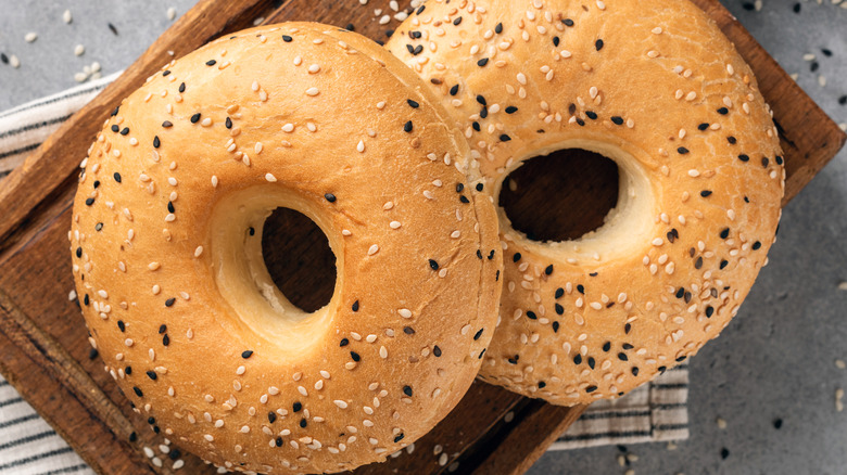 sesame bagels