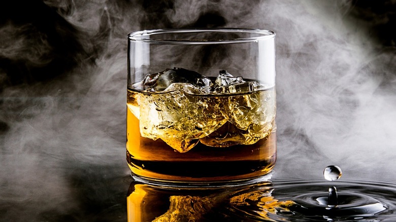 Smokey whisky cocktail 