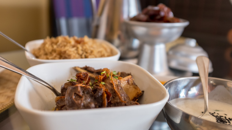 Omani lamb shuwa with sauce